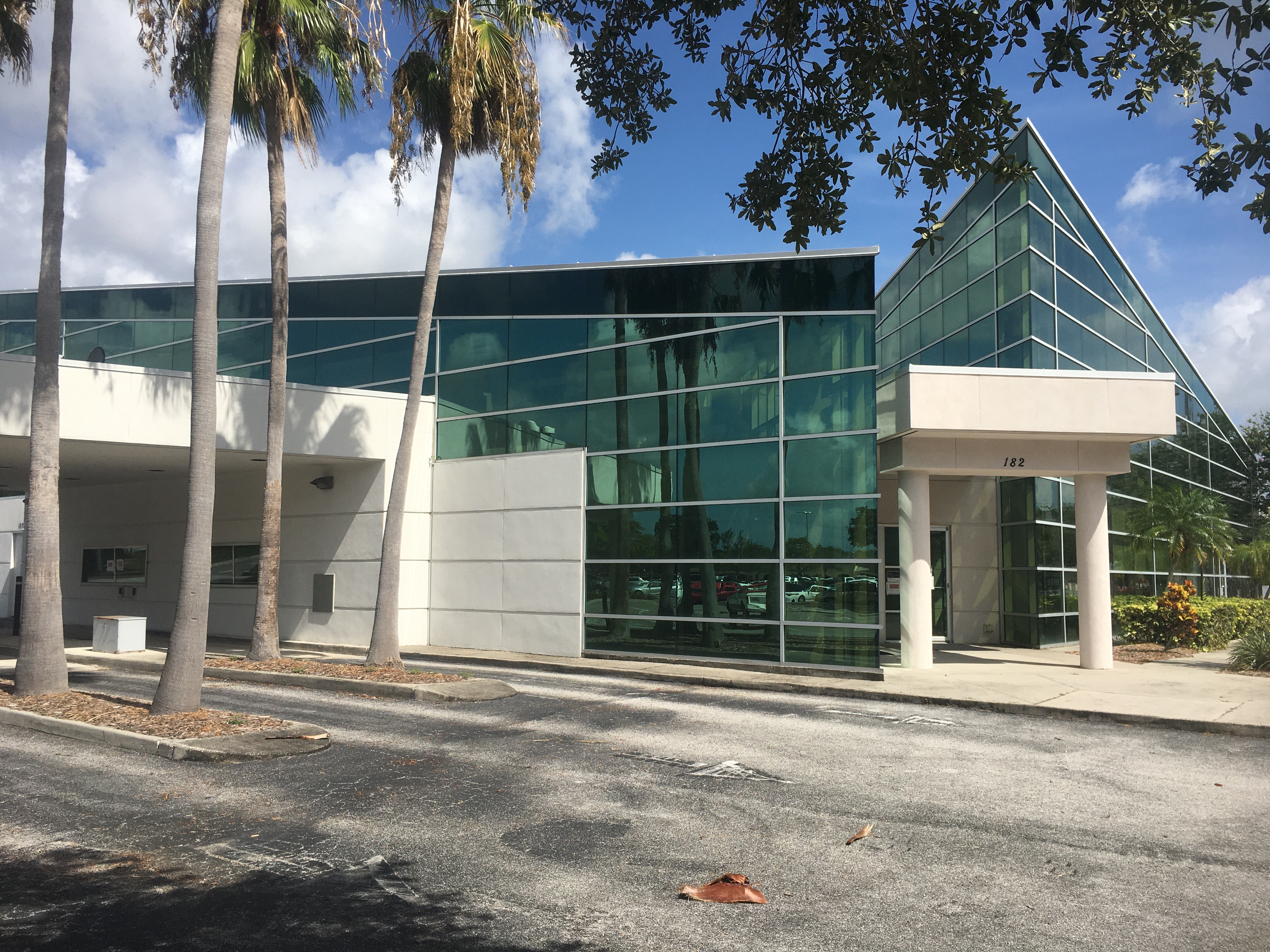 The front of a bank building.