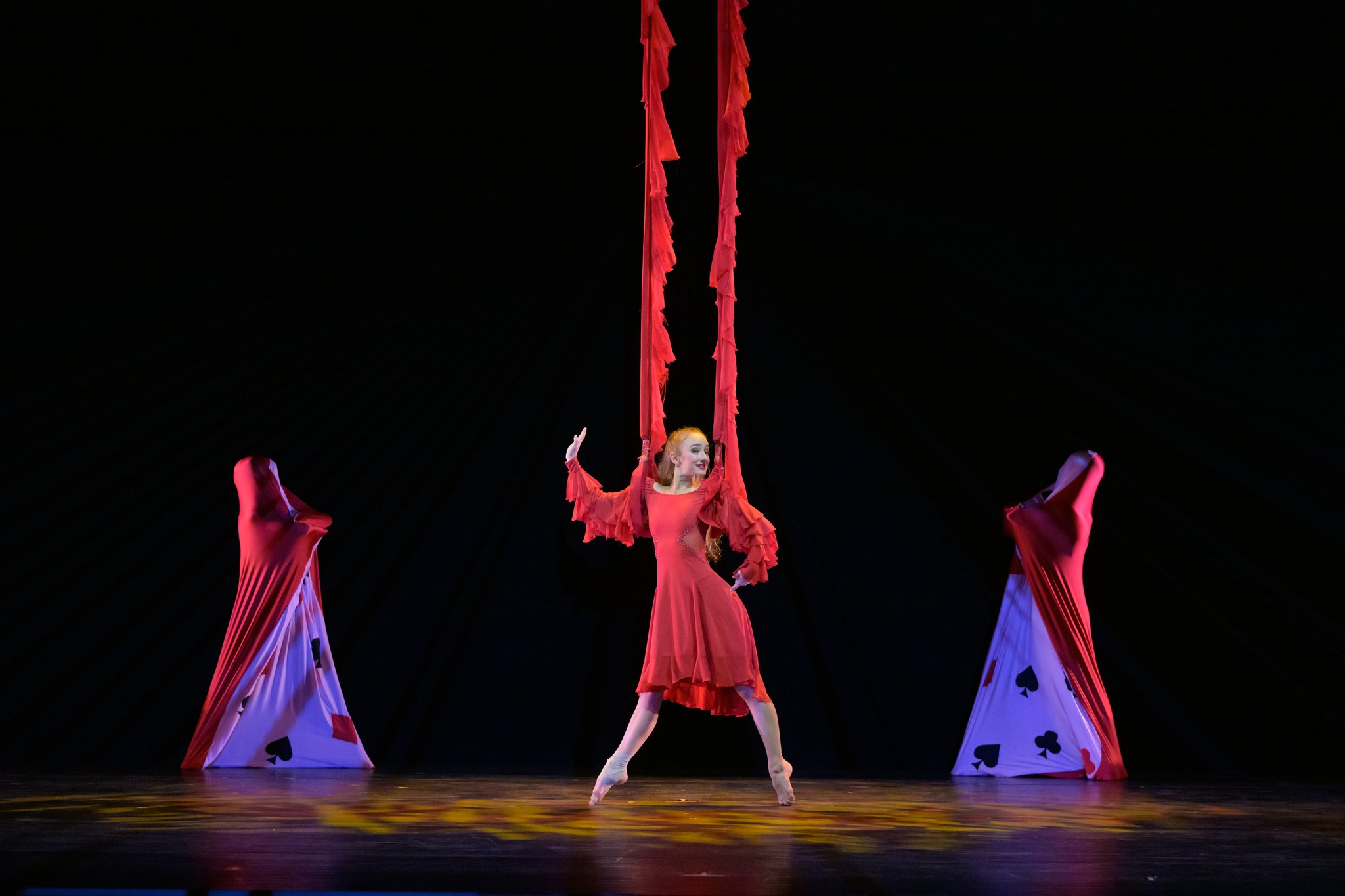 Alice by MOMIX Promises an Experience You Won't Forget